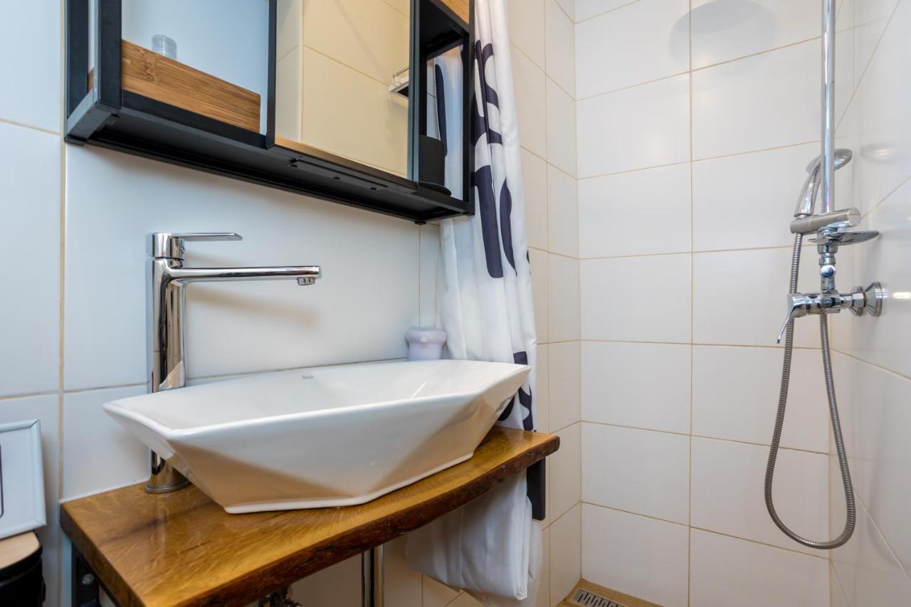 Charming Studio Apartment At House Rustica With Terrace And Nearby Parking ปูนัต ภายนอก รูปภาพ